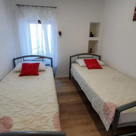 Apartment Bugenvilija