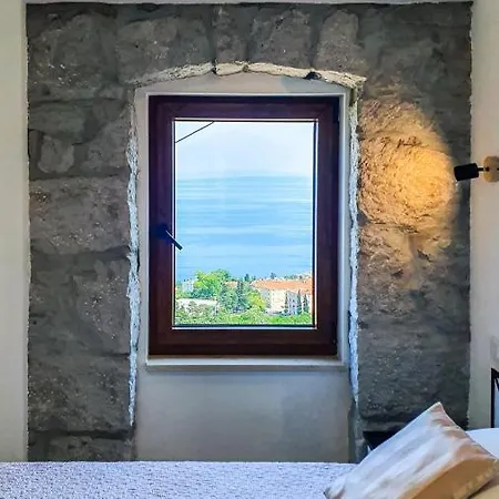 Apartment Bugenvilija Lovran