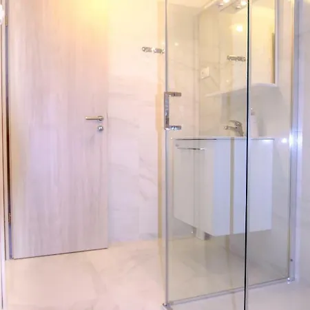 Bugenvilija Apartment *