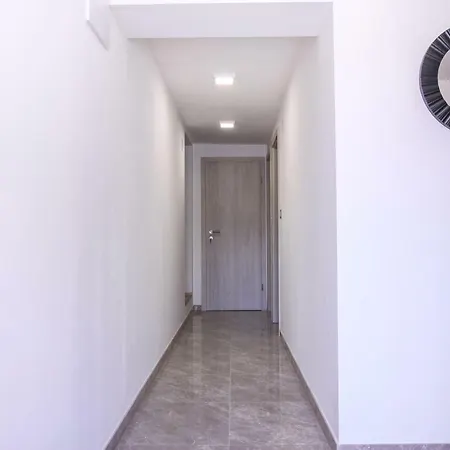 Apartment Bugenvilija *